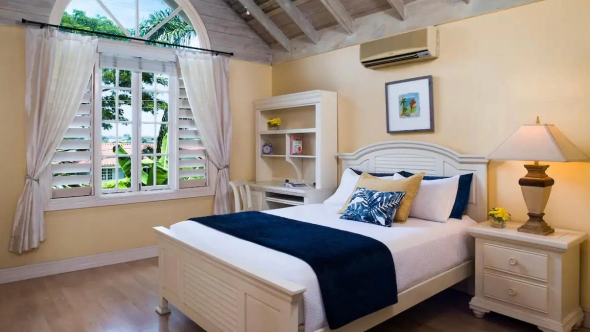 Luxurious Villa In Montego Bay Jamaica Apartment